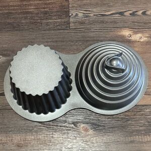Wilton Giant Cupcake Pan